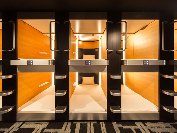 MAX CABIN
